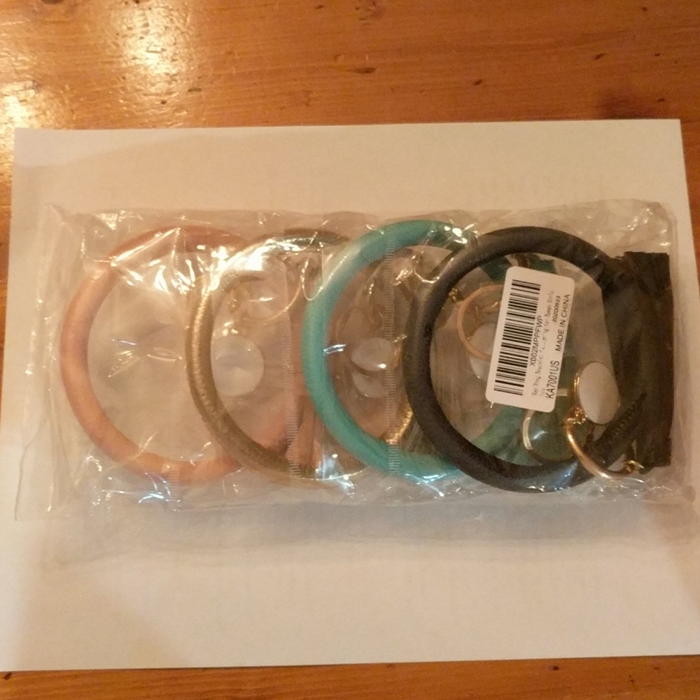 Key ring bracelets